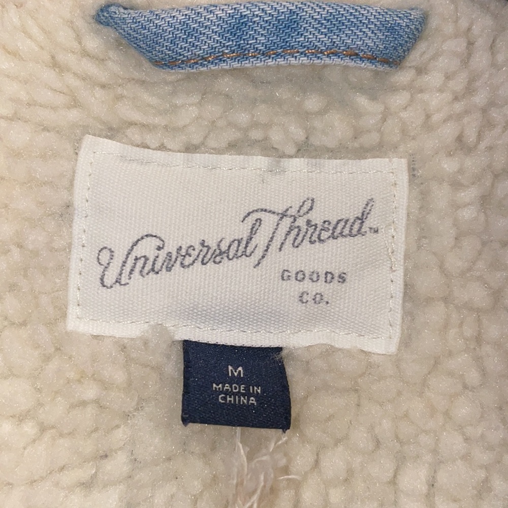 Jean jacket - Picture 2 of 3